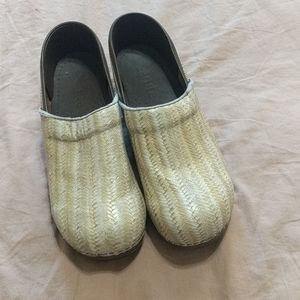 Sanita woven clogs 41